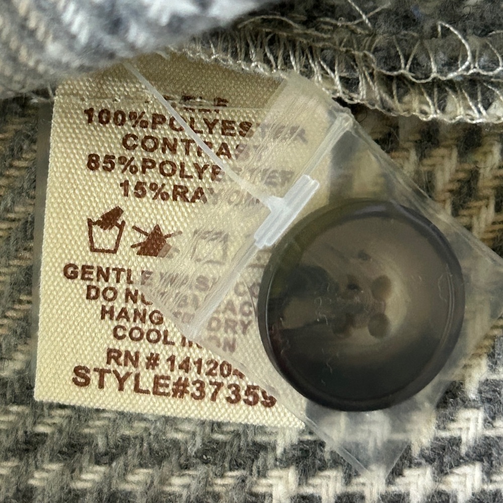 Hem & Thread Plaid Shacket Jacket Gray Cream Butt… - image 10